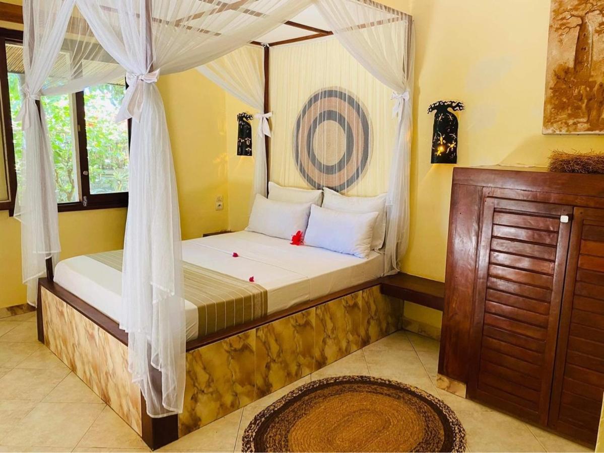Le Jardin Exotique Hotel Antsiranana Exterior photo